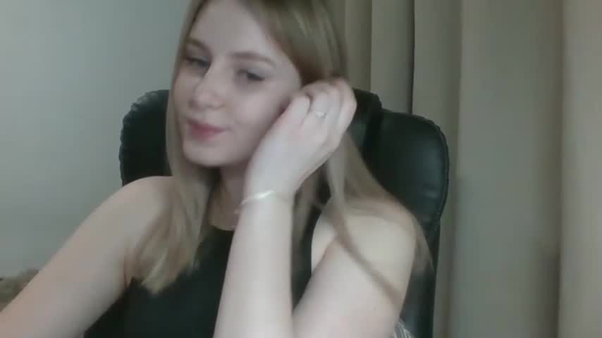 Nicole's Live Webcam