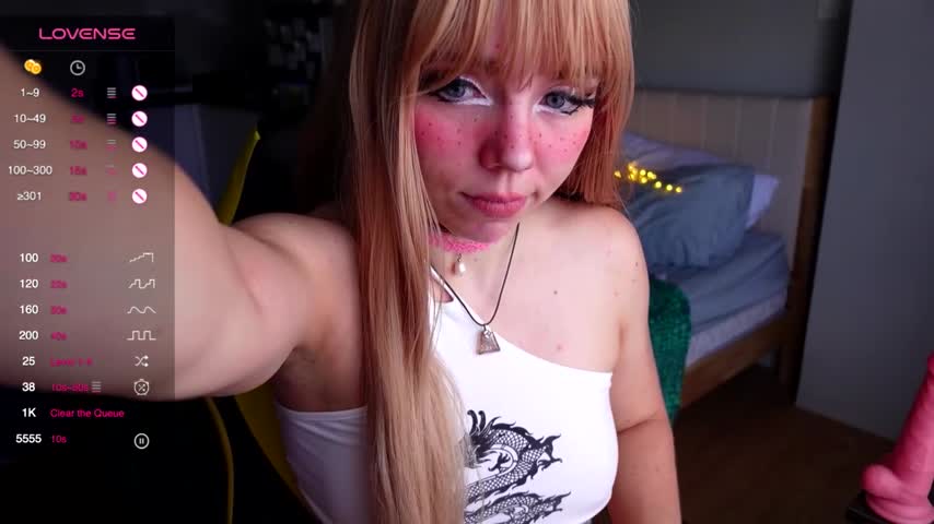 Ayra_Lust's Live Webcam