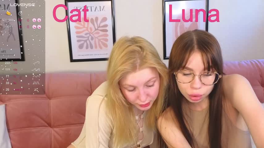 ❤️Hello we couple Luna & Catherina ❤️'s Live Webcam