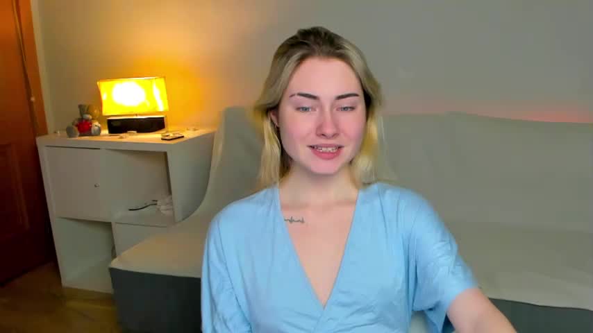 Emma's Live Webcam